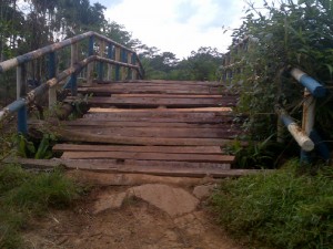 Jembatan Rantau Indah Rusak Parah   