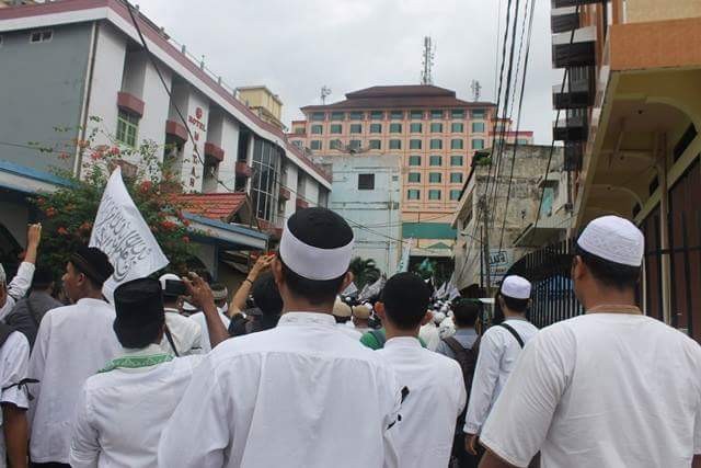 Aksi demo penistaan agama di hotel Novita Jambi