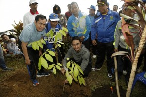 Gubernur Zola Setujui Pengembangan Kawasan Wisata Bukit Khayangan