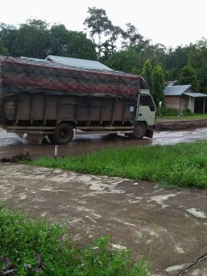 Diguyur Hujan, Jalan Nasional Makin Parah