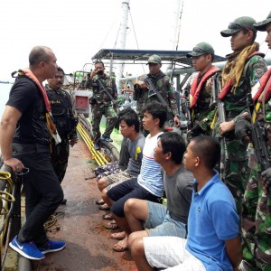 Tim WFQR Lantamal IV Tangkap 2 Kapal Asing    