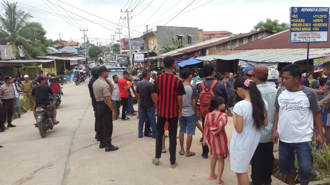 Lokasi penangkapan terduga teroris di RT 35 Kampung Bugis, Kota Jambi masih ramai dikunjungi warga