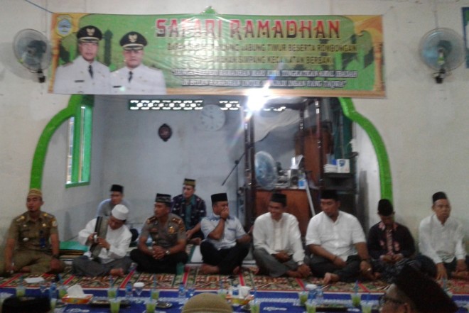 Wabup Tanjabtim Robby Nahliyansyah saat Syafari Ramadhan ke Kecamatan Berbak