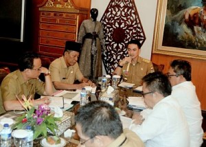 Gubernur Zola Ajak Pemkot dan BWSS VI Cegah Banjir