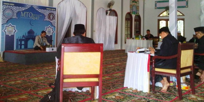 Suasana babak final Tafsir Quran golongan Bahasa Indonesia