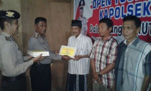 Meriahkan HUT RI, Kapolsek Buat Lomba Domino