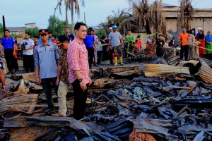 Gubernur Jambi Tinjau Korban Kebakaran Simbur Naik