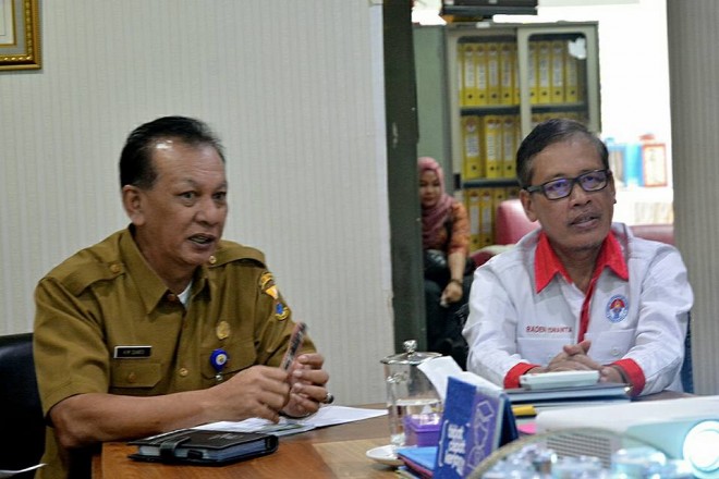 Sekda M. Dianto saat mempresentasikan persiapan dan kesiapan Provinsi Jambi menjadi tuan rumah Festival Olahraga Tradisional Tingkat Nasional XI Tahun 2018 