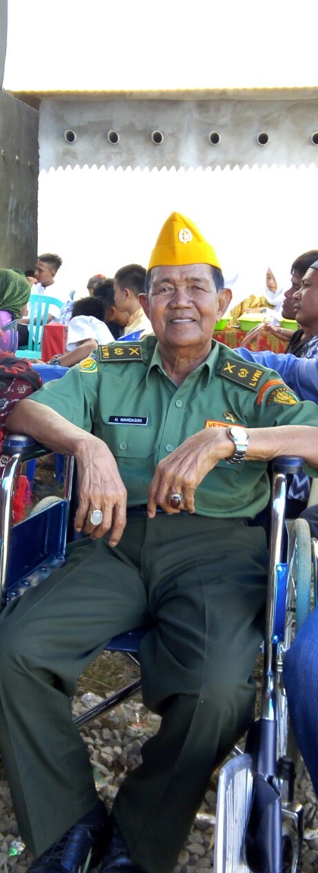 Almarhum selama masa hidup