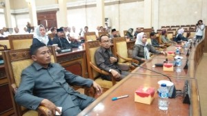 Esekutif Serahkan Rancangan KUA PPAS Tahun 2019