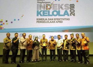 Pimpinan dan Anggota DPRD Sungaipenuh Hadiri Malam Penghargaan Indek Kelola Kinerja   