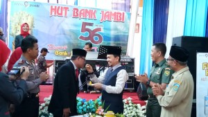 Bupati Adirozal Hadiri HUT Bank Jambi Ke 56