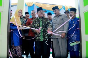 Fachrori Tinjau SMK 1 dan Kebun Pramuka di Tanjabbar