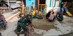 Peduli Pendidikan, Satgas TMMD Kodim 0417 /Kerinci, Perbaiki Lantai dan Mengecat PAUD AINI