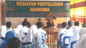 Satgas TMMD Kodim 0417 Kerinci Bersama Polres Kerinci, Gelar Penyuluhan Narkoba 