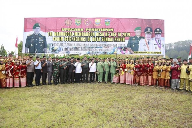 Wakil bupati Kerinci, Ami Taher, Hadiri Penutupan TMMD ke 104