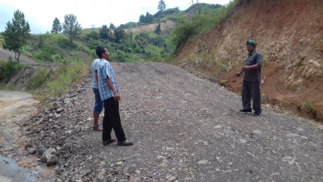 Bangun dan rehab jalan telah dilaksanakan satgas TMMD, Warga Sangat Berterimakasih