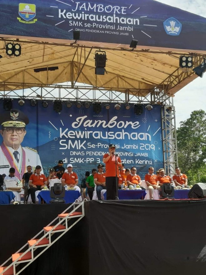 Sambutan Wabup Ami Taher, saat acara pembukaan Jambore Kewirausahaan SMK Se-Provinsi Jambi 