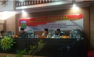 DPRD Sungaipenuh Serahkan Keputusan Rekomendasi LKPJ Kepada Walikota Sungaipenuh