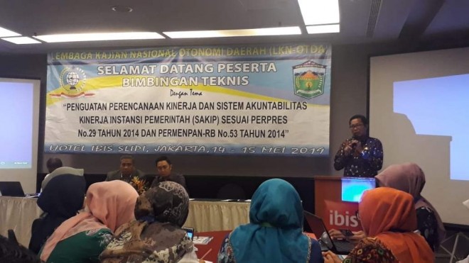 Sekda Munasri Buka Bimtek Perencanaan & Sakip SKPD