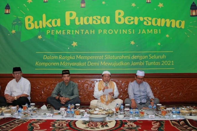 Gubernur Jambi, Fachrori Umar Buka Puasa Bersama Forkompimda