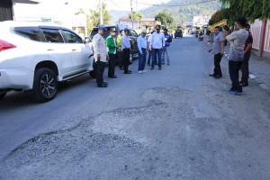 Wako AJB Tinjau Ruas Jalan Dalam Kota Sungai Penuh.