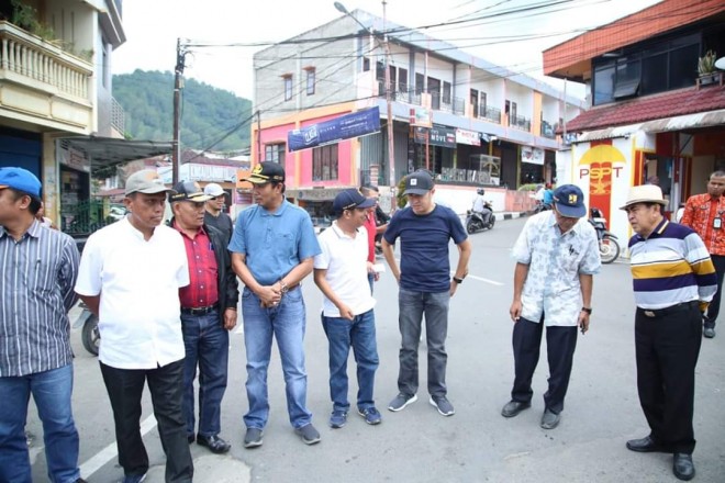 Wako AJB Kembali Tinjau  Lapangan,  Pastikan Kelayakan Jalan & Kebersihan