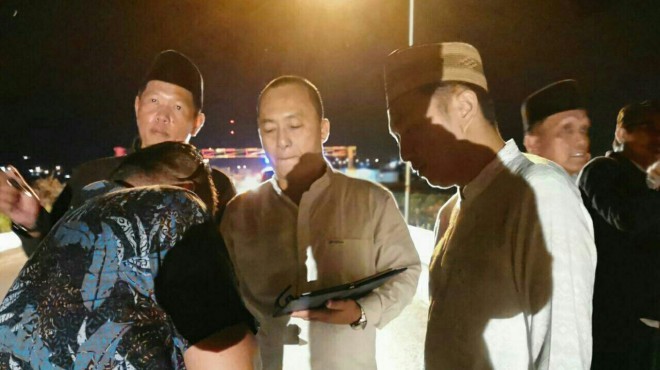 Ketua DPRD Sungaipenuh Fikar Azami, Meninjau Kondisi lampu Penerang jalan