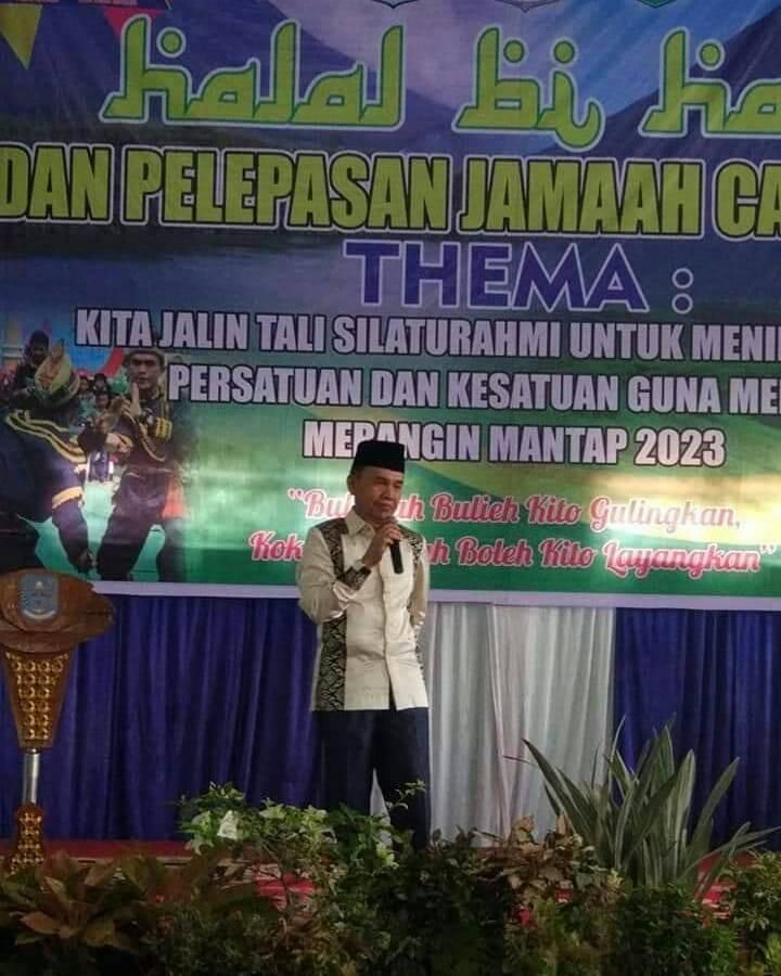 Sambutan Bupati Adirozal saat menghadiri halal bihalal dan pelepasan CJH HKK Merangin


