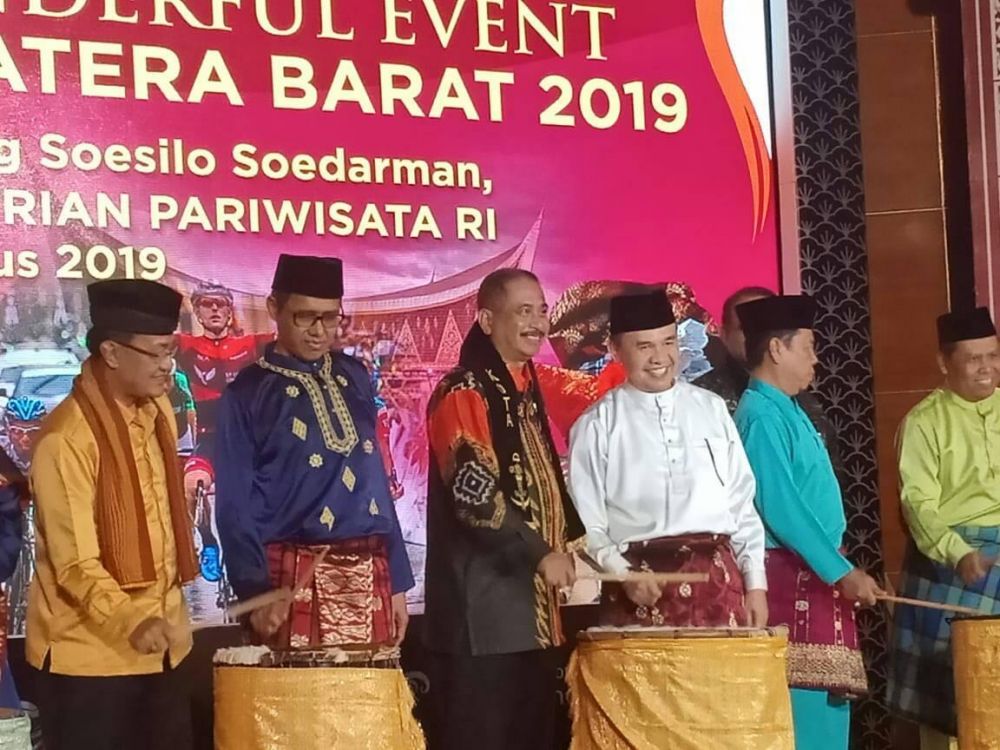 Bupati Kerinci H. Adirozal Hadiri Lauching Wonderful Event Sumatera Barat 2019 di Jakarta.