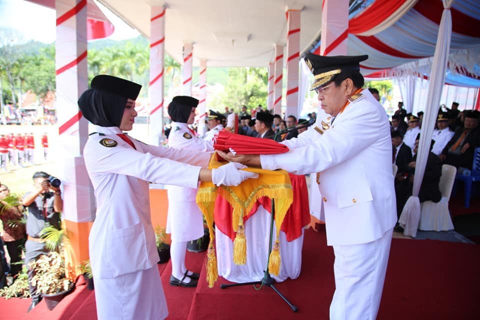 Wako AJB Bertindak Sebagai Inspektur Upacara Pengibaran Bendera Merah Putih