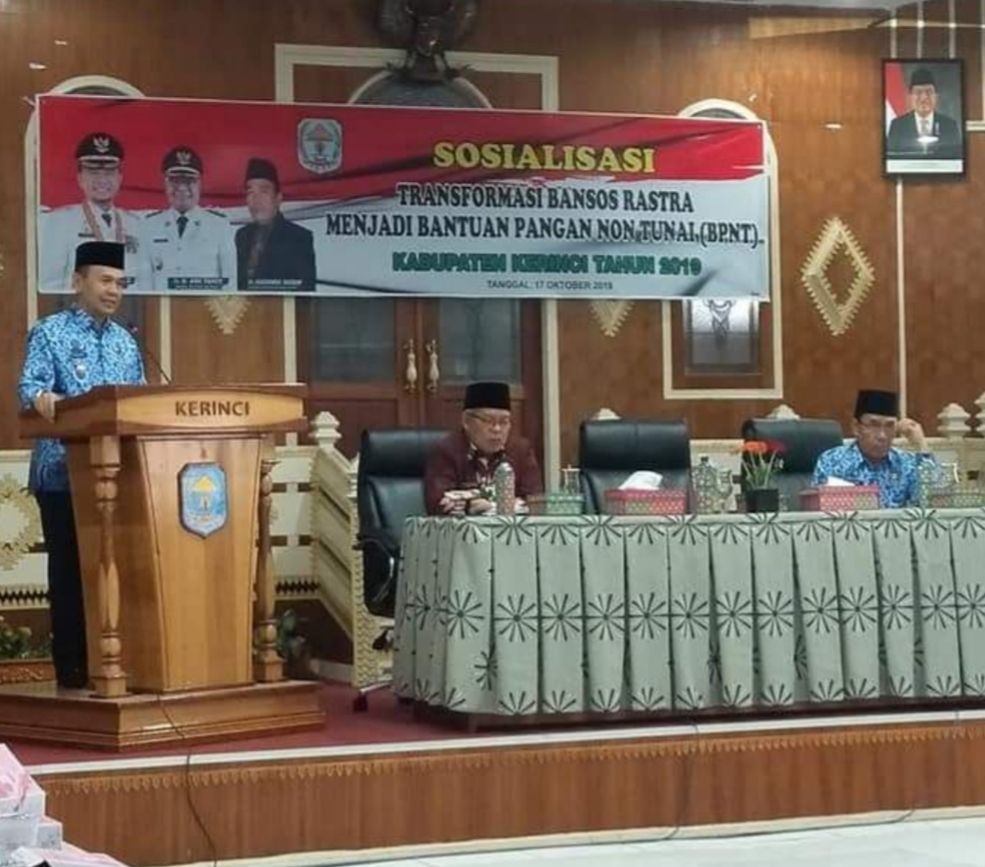 Bupati Kerinci H. Adirozal Buka Sosialisasi Transformasi Rastra Menjadi Bantuan Pangan Non Tunai kabupaten Kerinci Tahun 2019