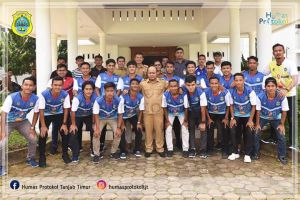 Wabup Tanjabtim Lepas Tim Sepak Bola Ikuti Gubernur Cup 2020