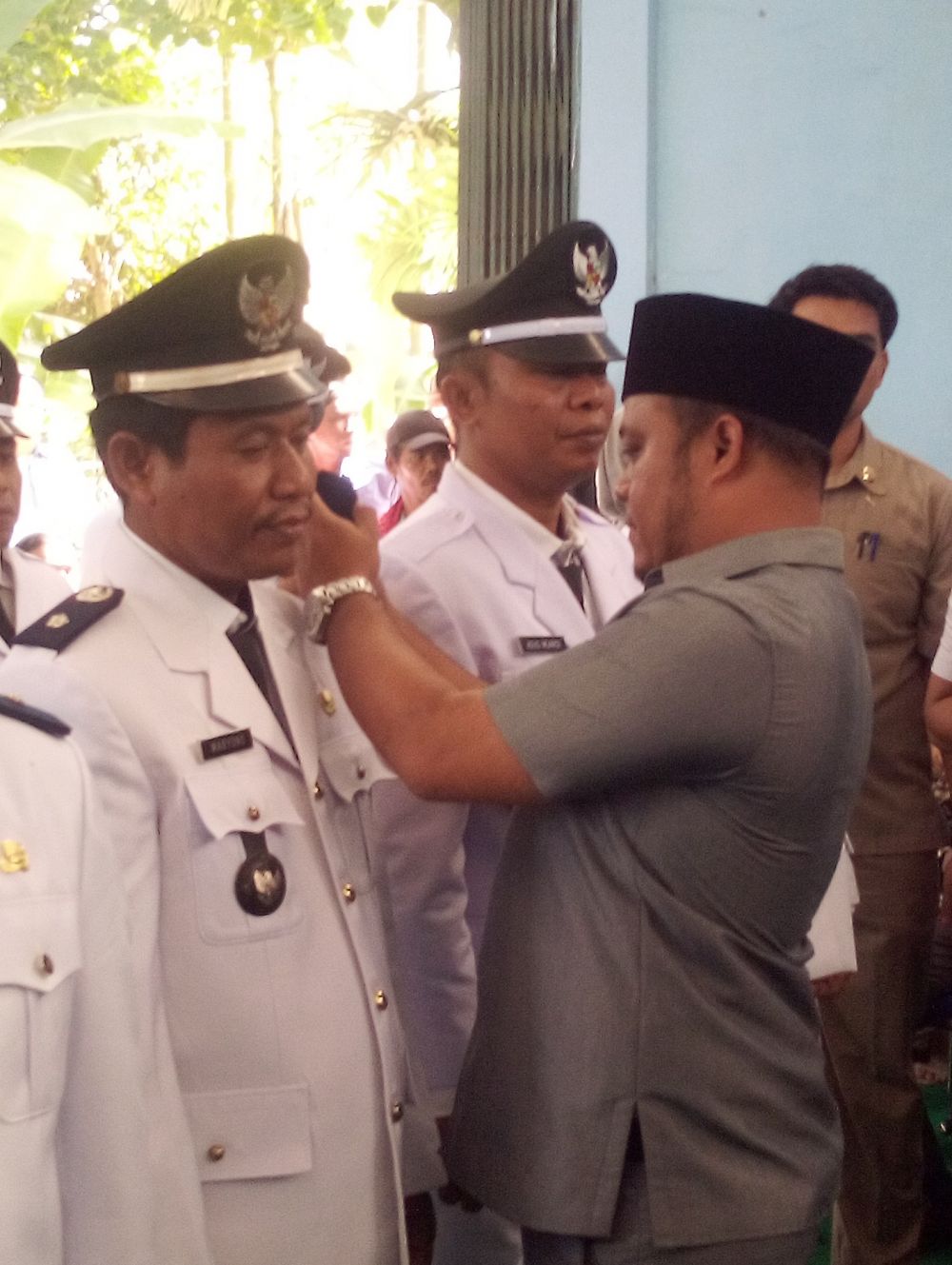 Maryono Kades Desa Kota Baru saat dilantik Oleh Wabup Tanjabtim H Robby Nahliansyah.