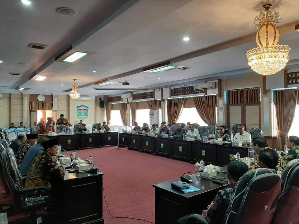 Suasana pertemuan DPRD Kota Sungaipenuh dengan DPRD kabupaten Darmasraya