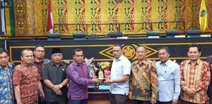 BK dan Bapemperda DPRD Muarojambi Kunker ke Pekan Baru   