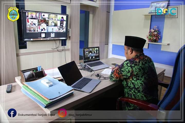 Wabup Robby Sedang Mengikuti Rapat melalui teleconference