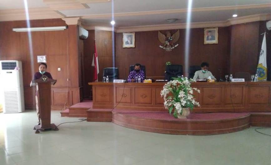 Ketua KPUD Tanjabtim, Nurkholis saat menyampaikan kata sambutan