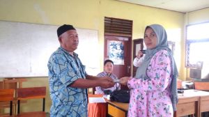 SMPN10 Serahkan Bantuan PIP dan BSM