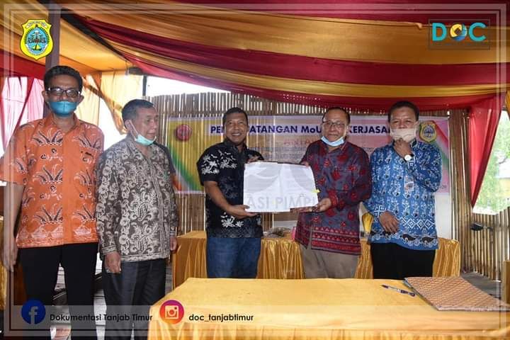 Penandatangan MoU antara Pemkab dan UNJA