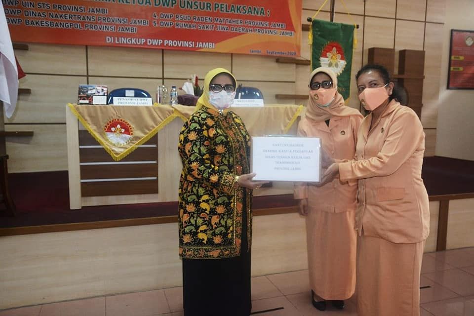 Sertijab Ketua Dharma Wanita Persatuan UIN, DWP Dinas Nakertrans, DWP Bakesbangpol, DWP RSUD Raden Mattaher, dan DWP Rumah Sakit Jiwa Daerah