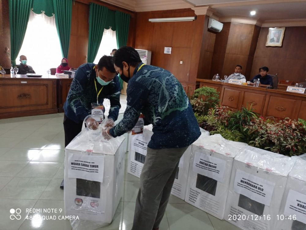 Saat Rekapitulasi Perhitungan Suara Gubernur dan Wakil Gubernur Jambi