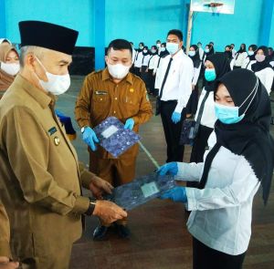 Bupati Kerinci Serahkan SK 186 CPNS Lingkup Pemkab Kerinci