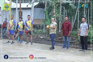 Wabup Tanjabtim Buka Turnamen Volley Ball 