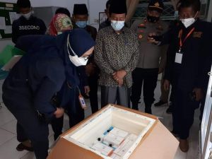 Pemkot Sungai Penuh Sambut Kedatangan 2.080 Vaksin Sinovac