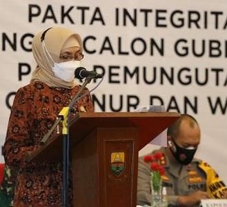 Pj Gubernur Jambi saat menyampaikan kata sambutan