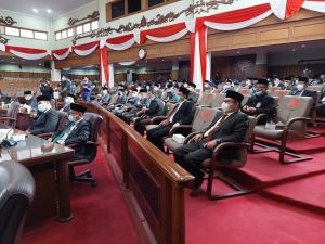 Wako Ahmadi Hadiri Paripurna Penyampaian Pidato Gubernur Jambi