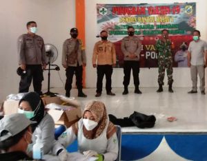 Desa Rantau Rasau I Beri Vaksin Covid-19 Gratis kepada Warga Usia 18 Tahun Keatas