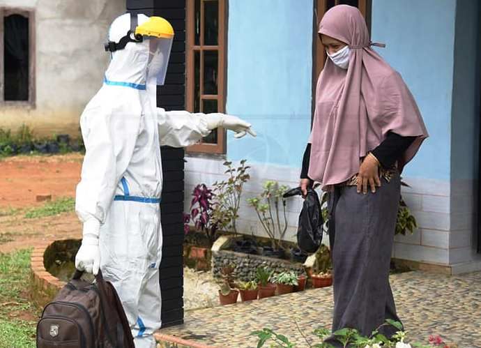 Pemindahan Pasien Isoman ke Lokasi Isoter 