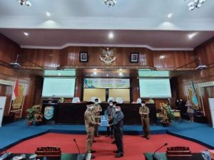 Bupati Kerinci Hadiri Paripurna DPRD Kerinci